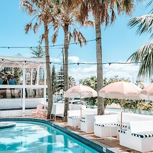 Hotel Komune Resort And Beach Club Greenmount Beach ***